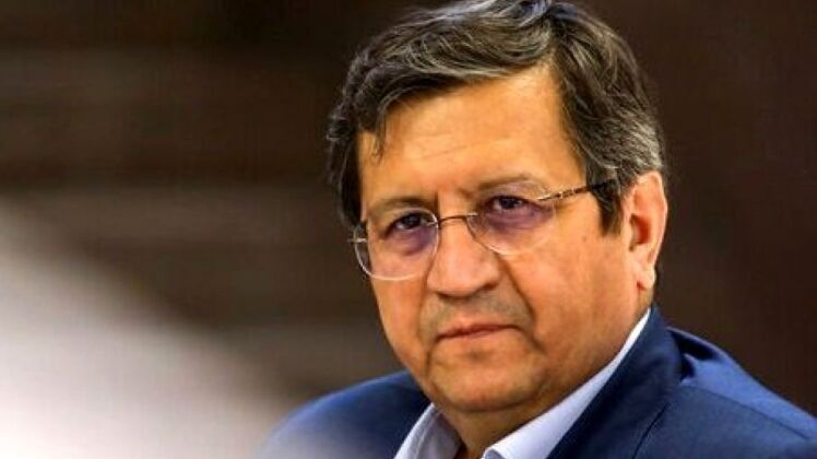 واکنش همتی به ادعای رسانه‌های نزدیک به دولت: ادعای «ارائه اطلاعات محرمانه به صندوق بین‌المللی پول» کذب محض است، حق شکایت محفوظ است/ این قبیل اظهارات به دولت کمکی نمی‌کند؛ باعث «دستاوردسازی» هم نمی‌شود