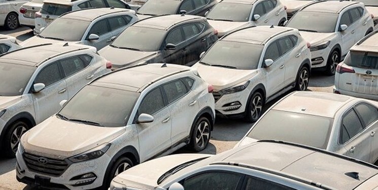 خودروسازان حق انبار کردن خودروهای استاندارد را ندارند 
